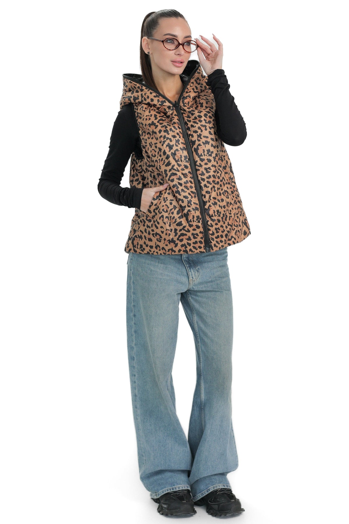 Reversible Light Insulated Vest Black | Leo