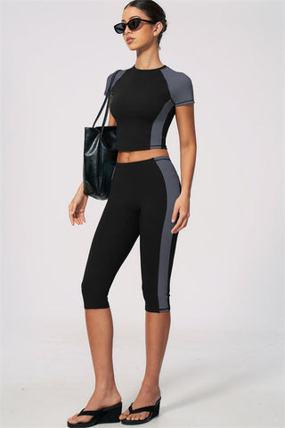 The Sandstone T-shirt Capri Leggings 2-Piece Set