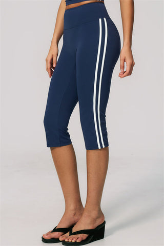 The Onyx Capri Leggings