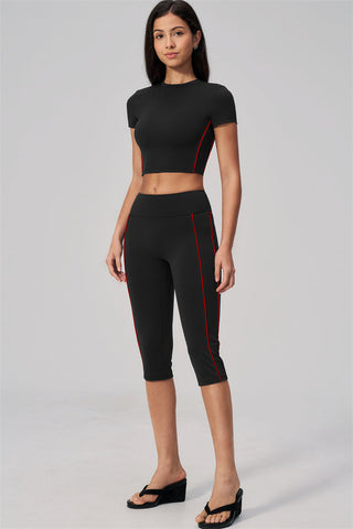 The Breathe T-shirt Capri Leggings 2-Piece Set