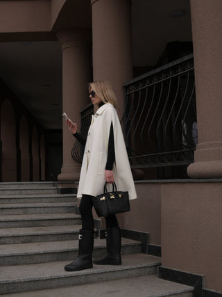 Paris Cashmere Bland Cape in Ivory