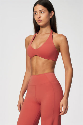 The RiseFit Sports Bra Straight Leg Pants 2-Piece Set