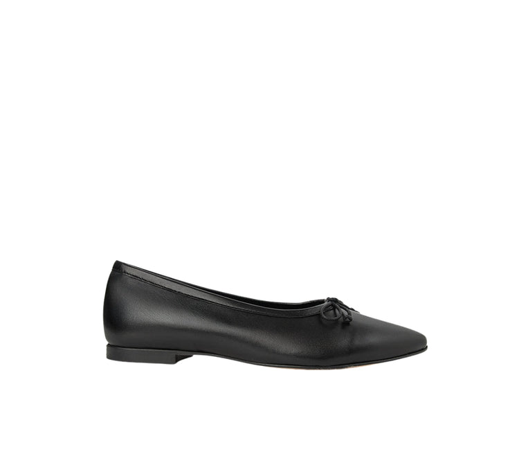 Amelie Black