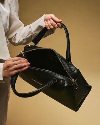 Zita (black) - Italian calf leather women's handbag (with shoulder strap) - Glamourous Grace