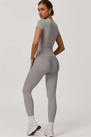The Oasis T-shirt Leggings 2-Piece Set