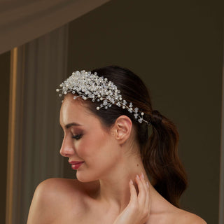 Elegant Bridal Hair Jewelry with Pearls - Glamourous Grace