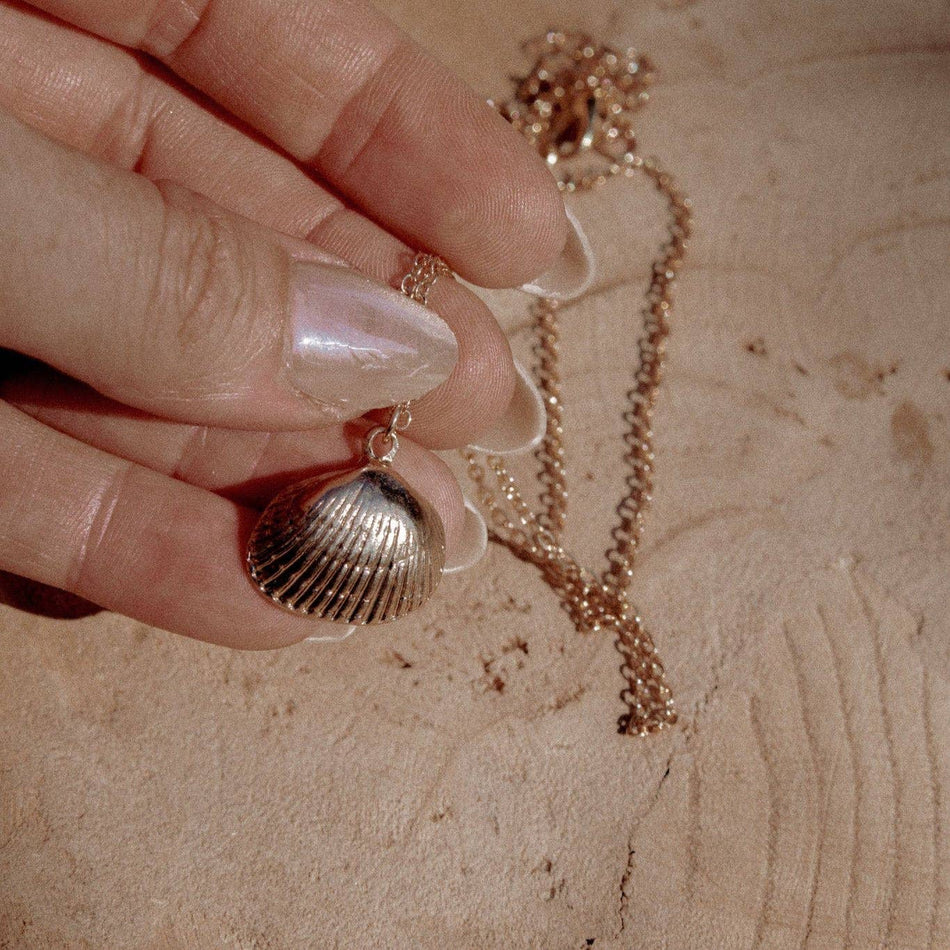 Jennie Shell Necklace