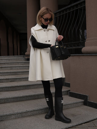 Paris Cashmere Bland Cape in Ivory