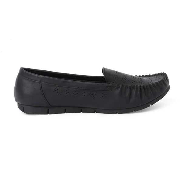 Aveline - Black Loafers - Glamourous Grace