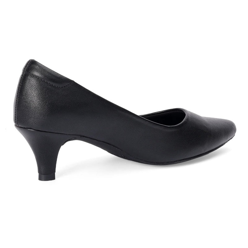 Lyra - Black Pumps - Glamourous Grace