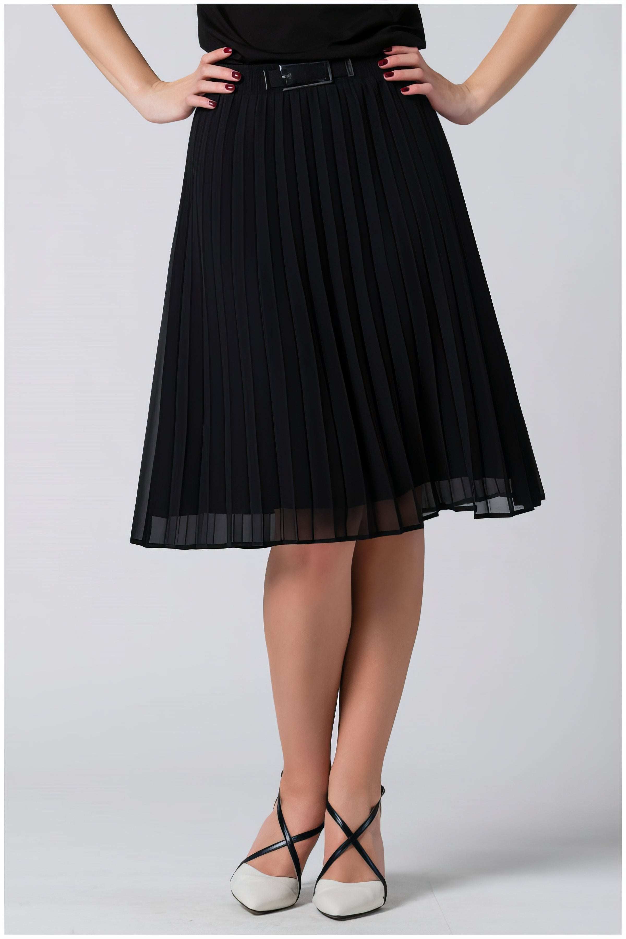 Black Pleated Skirt, Lola