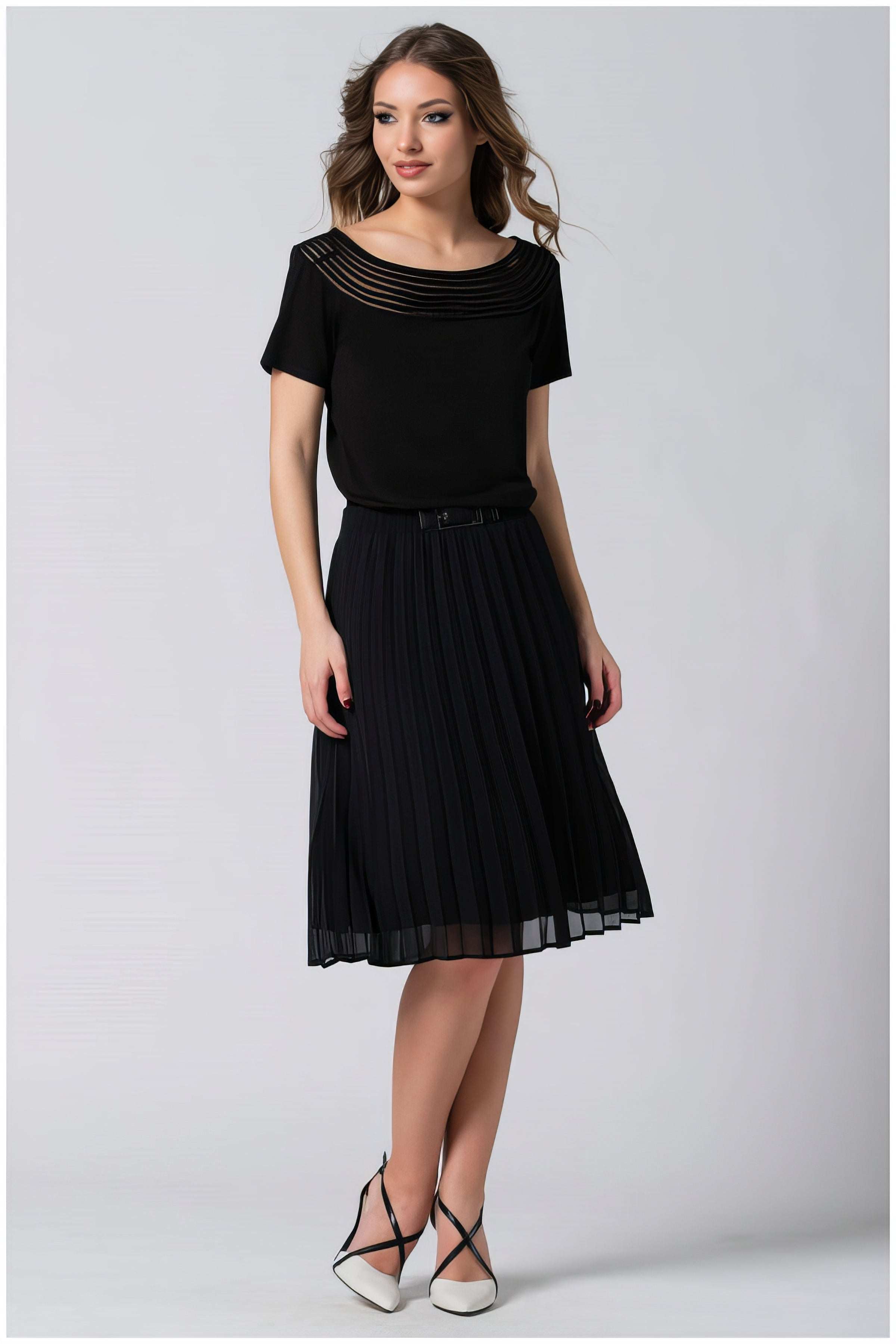 Black Pleated Skirt, Lola
