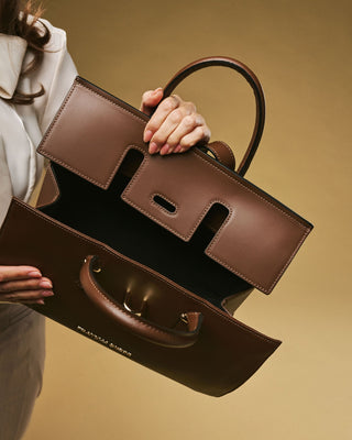 Oriana (brown) - Italian calf leather women's handbag (with shoulder strap) - Glamourous Grace