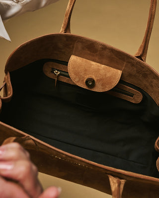 Chiara (cognac) - Italian calf suede women's handbag (with shoulder strap) - Glamourous Grace