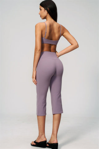 The Zura Sports Bra Capri Leggings 2-Piece Set