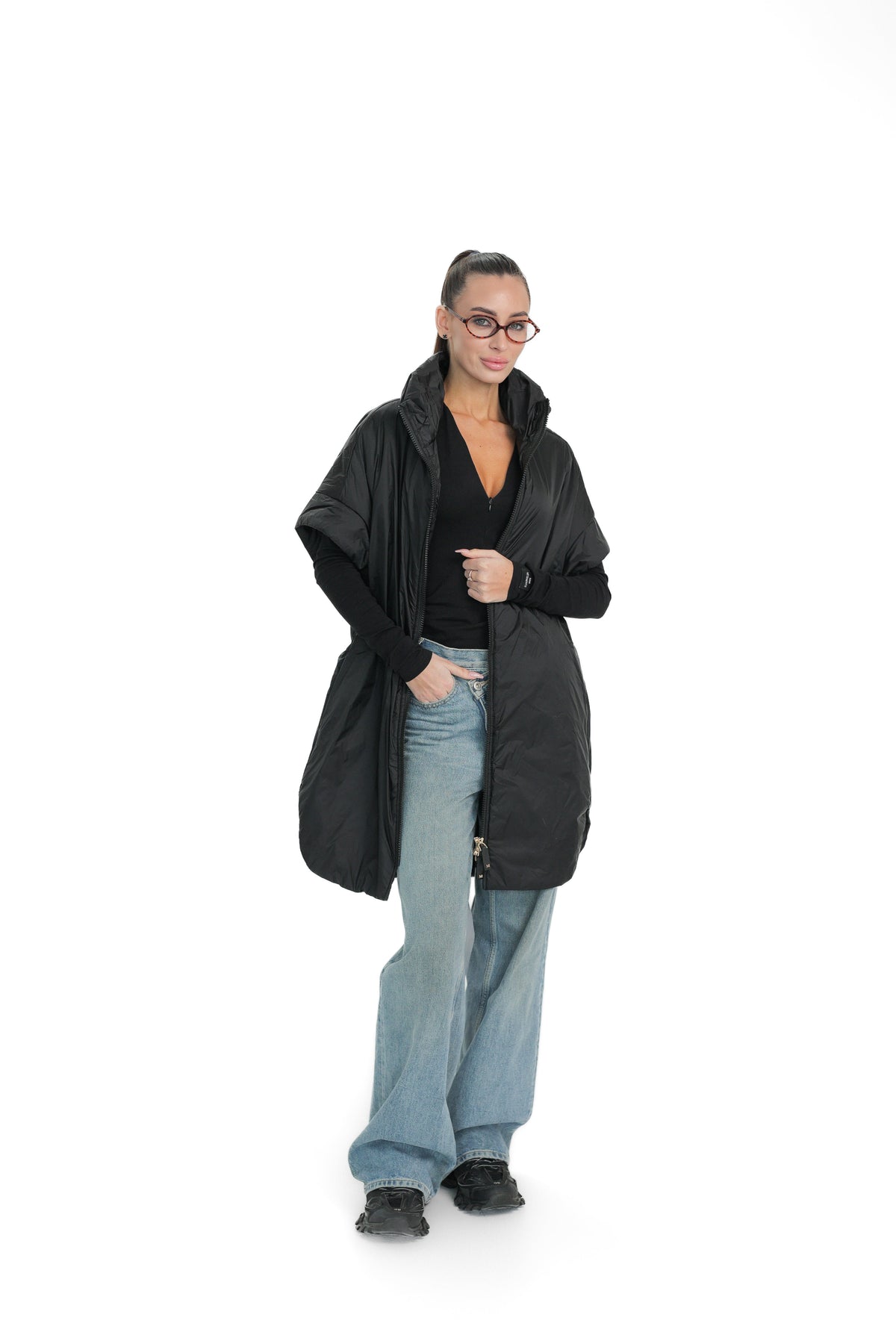 Emery Relaxed Fit Vest in Black