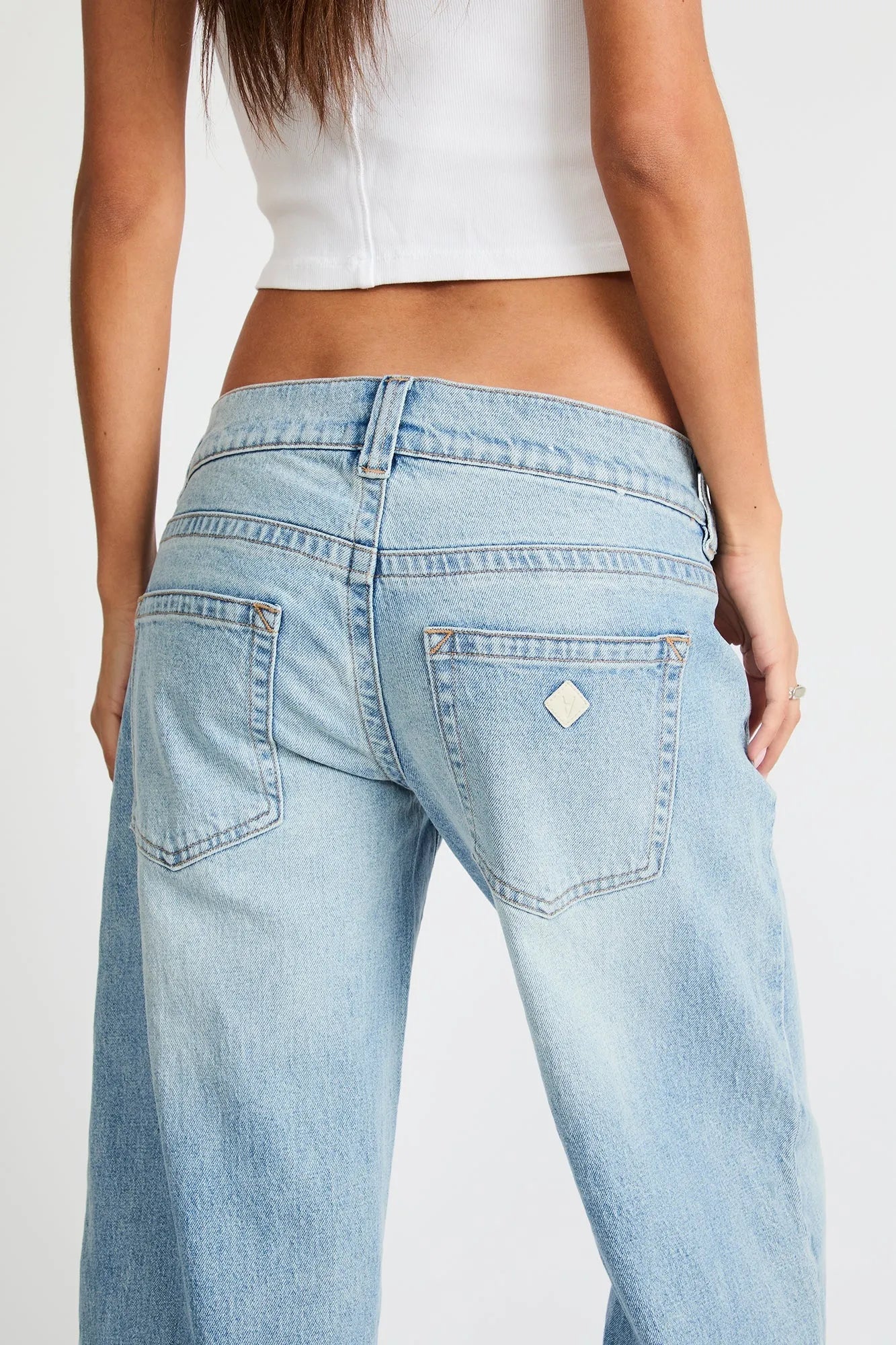 00 Super Low & Wide Jody Jeans - Glamourous Grace