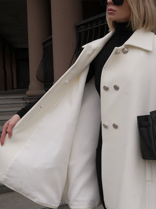 Paris Cashmere Bland Cape in Ivory
