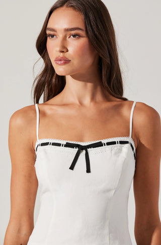 Paiton Top | White - Glamourous Grace