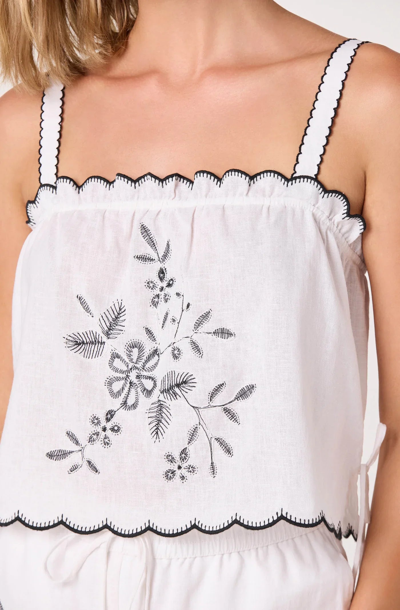 Sadie Off-White Top - Glamourous Grace