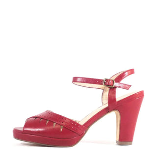 Aria Retro Heels - Glamourous Grace
