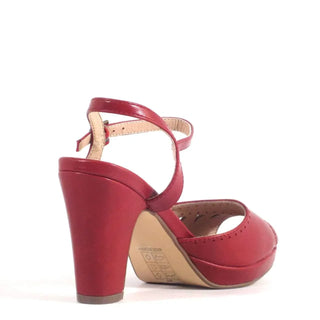 Aria Retro Heels - Glamourous Grace