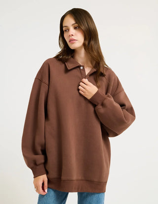 Airport Sweatshirt Chocolate - Glamourous Grace