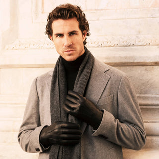 Aldo (black) - Italian lambskin leather gloves with lambswool lining & touchscreen feature - Glamourous Grace