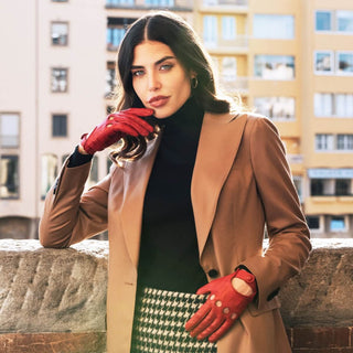Alessa (red) - Classic Italian lambskin leather driving gloves - Glamourous Grace