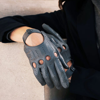 Alessa (grey) - Classic Italian lambskin leather driving gloves - Glamourous Grace