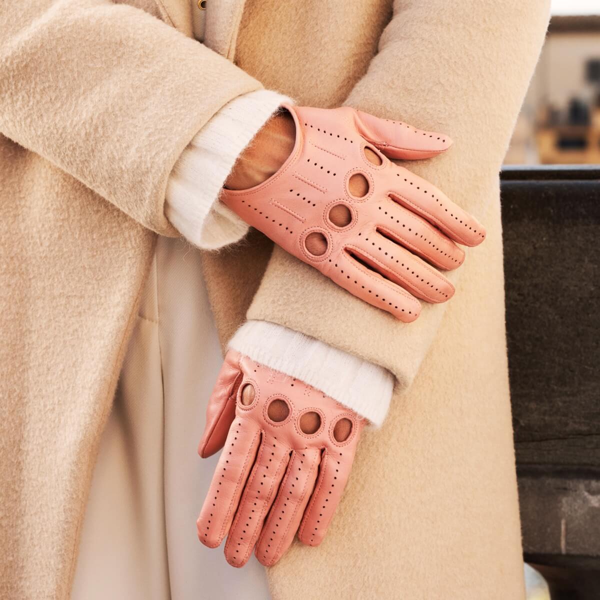 Alessa (pink) - Classic Italian lambskin leather driving gloves - Glamourous Grace