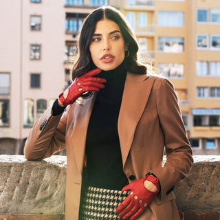 Alessa (red) - Classic Italian lambskin leather driving gloves - Glamourous Grace
