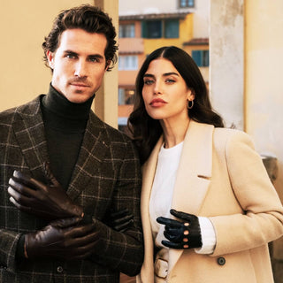 Alessa (black) - Classic Italian lambskin leather driving gloves & touchscreen feature - Glamourous Grace