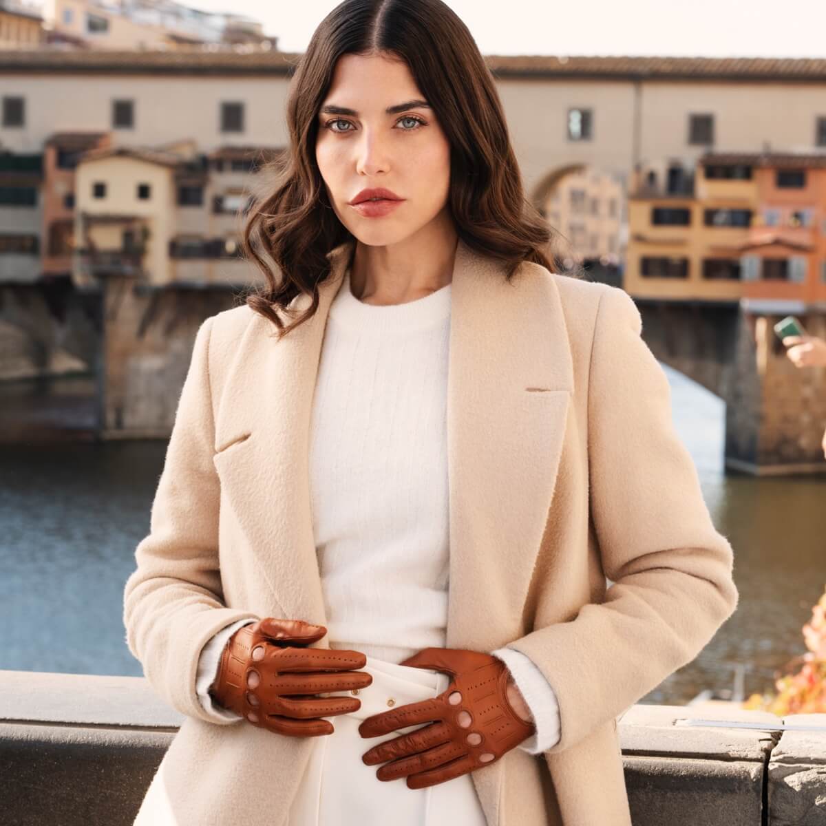 Alessa (cognac) - Classic Italian lambskin leather driving gloves - Glamourous Grace