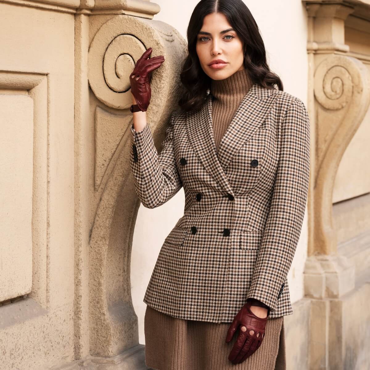 Alessa (cordovan) - Classic Italian lambskin leather driving gloves - Glamourous Grace