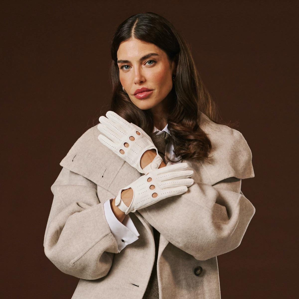 Alessa (white) - Classic Italian lambskin leather driving gloves - Glamourous Grace