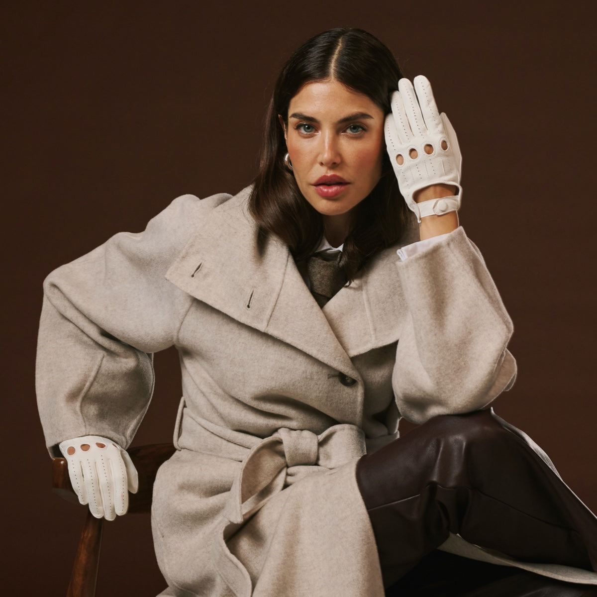 Alessa (white) - Classic Italian lambskin leather driving gloves - Glamourous Grace