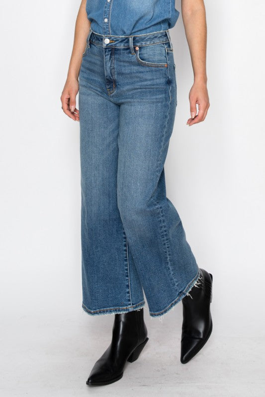 ULTRA HIGH RISE CROP WIDE JEANS - Glamourous Grace