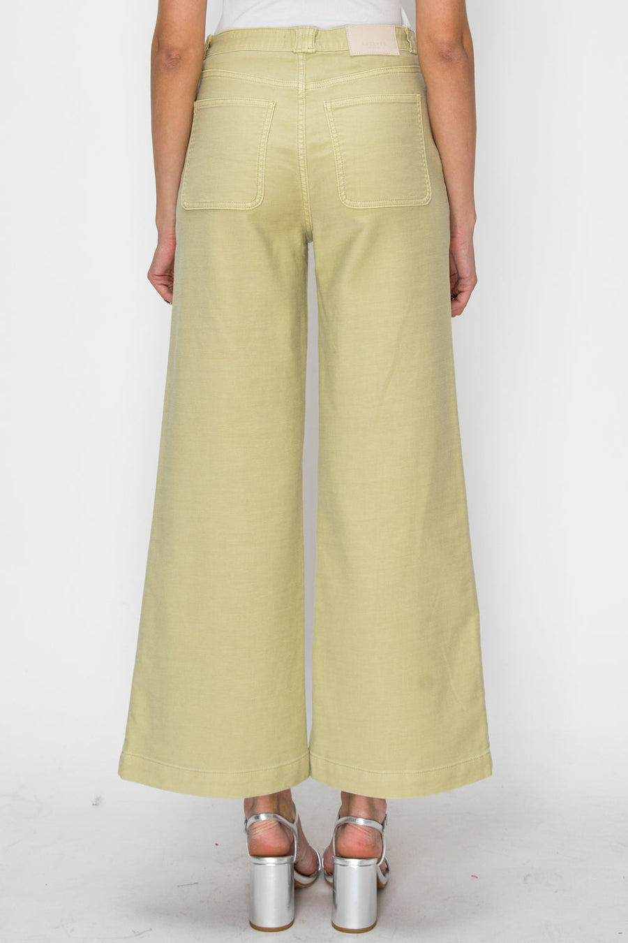 HIGH RISE WIDE LEG SAGE JEANS - Glamourous Grace
