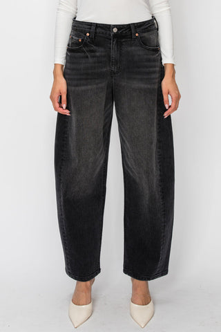 HIGH RISE RELAXED BLACK BARREL JEANS