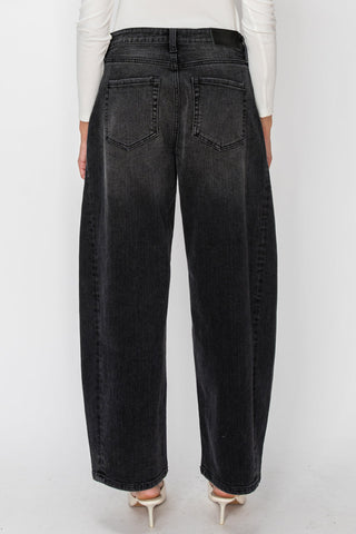 HIGH RISE RELAXED BLACK BARREL JEANS