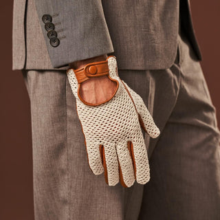 Arturo (cognac) - Hand-sewn Italian crochet driving gloves from lambskin leather - Glamourous Grace