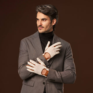 Arturo (cognac) - Hand-sewn Italian crochet driving gloves from lambskin leather - Glamourous Grace