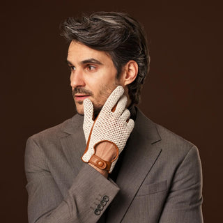 Arturo (cognac) - Hand-sewn Italian crochet driving gloves from lambskin leather - Glamourous Grace