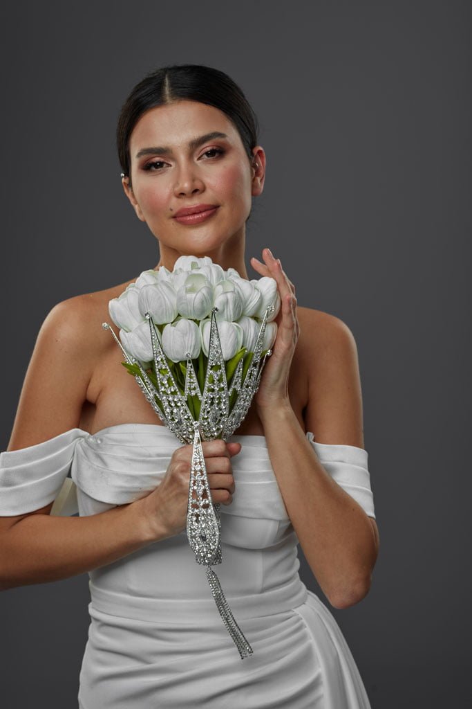 Bridesmaid Bouquet Holder, Bridal Accessories - Glamourous Grace