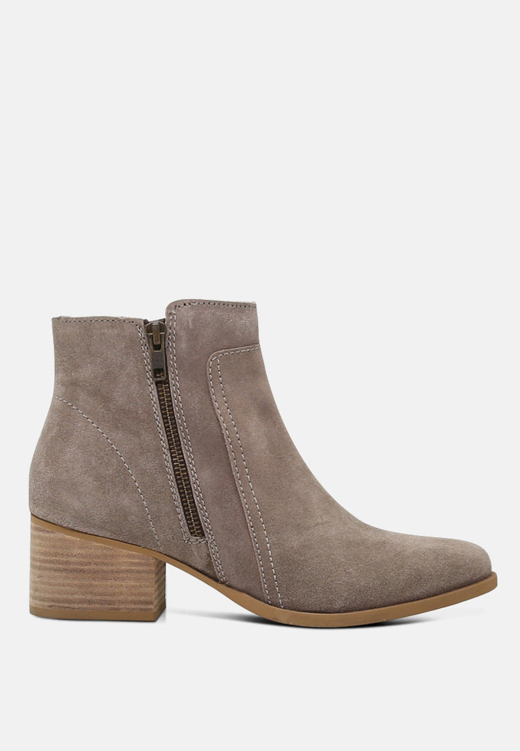 Bauena Ankle Boots With Zip Closure - Glamourous Grace