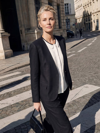 Linen-Lyocell Relaxed V-neck Tailored Blazer VERITY - Glamourous Grace