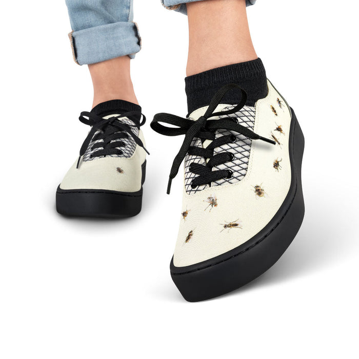 Buzzing Women's Casual Sneakers - Glamourous Grace