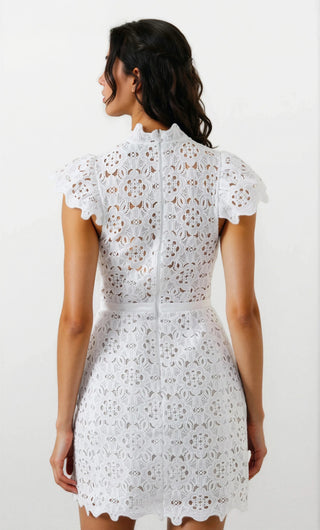Rowen Hourglass Lace Dress – Orchid White (Final Sale) - Glamourous Grace
