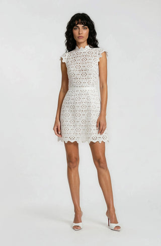 Rowen Hourglass Lace Dress – Orchid White (Final Sale) - Glamourous Grace